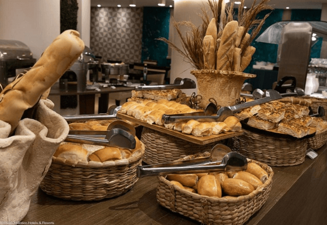 Hotel Oasis Atlântico  - Café da manhã + piscina no Hotel Oásis, por apenas R$55,00 por pessoa!