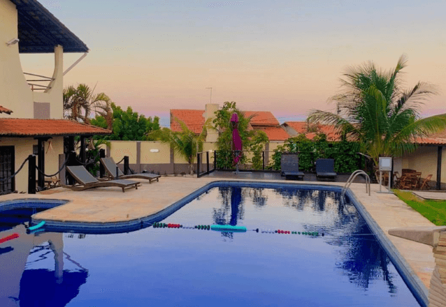 Pousada Vila Italia - Diárias para 2 adultos e criança + café, a partir de R$389,90!